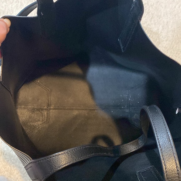 Beautiful like new black and white striped tote bag - Picture 4 of 5